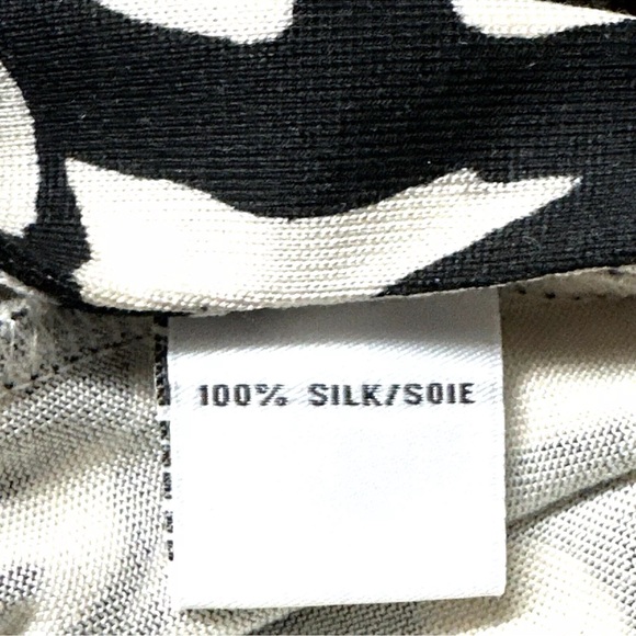 NWT DVF Romper Celeste Feather Leopard 100% Silk Jersey 3/4 Sleeve Size 12 Mono - Picture 7 of 10